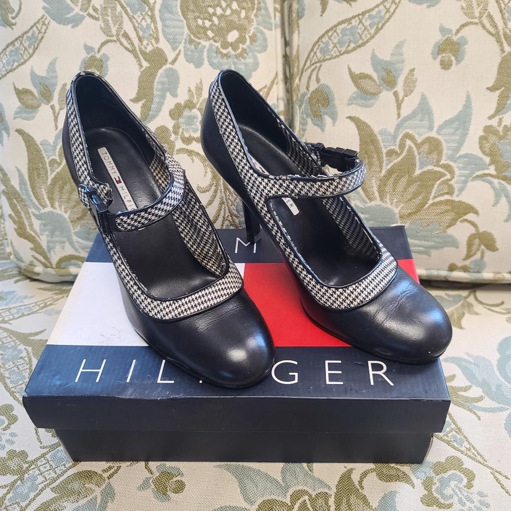Tommy Hilfiger Black and White Women's Shoes